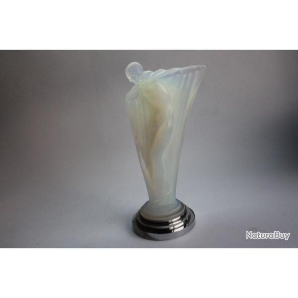 Edmond Etling femme nue drape Verre opalescent Art dco Lucile Sevin