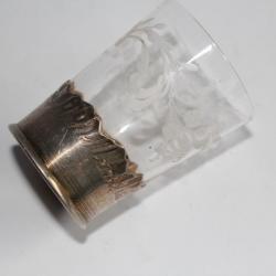 Gobelet à liqueur cristal gravé et argent Paul Fort