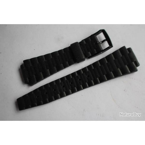 Bracelet montre Suisse design 1970 plastique souple noir