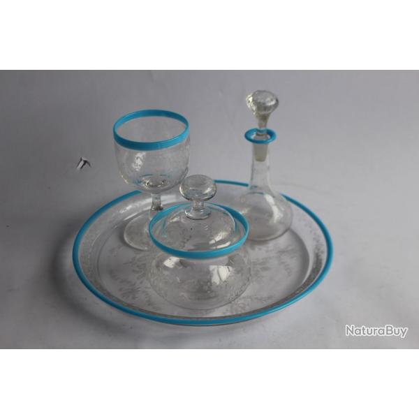 Service liqueur cristal grav opaline bleue XIXe sicle Art de la table