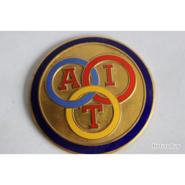 Insigne automobile AIT Alliance International Tourisme