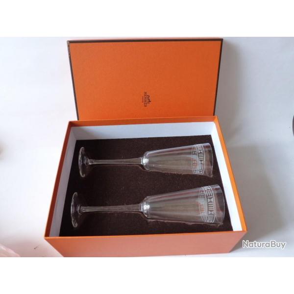 Paire de fltes a champagne cristal HERMES Egee verre Art de la table