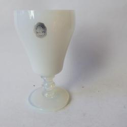 SEVRES Vase cristal opalin