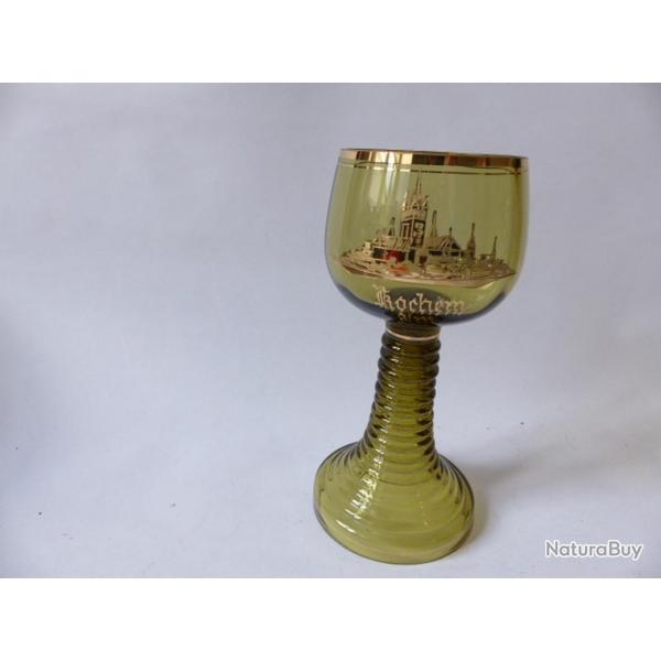 Ancien verre  vin du Rhin Roemer Art de la table