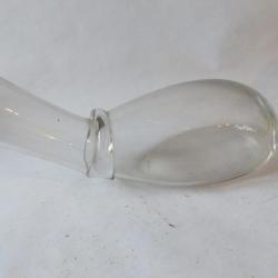 Ancien urinal en verre soufflé instruments de médecine