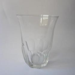 Ancien verre cristal taillé