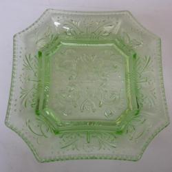 Assiette cristal PORTIEUX à l'urane (Ouraline) Art de la table