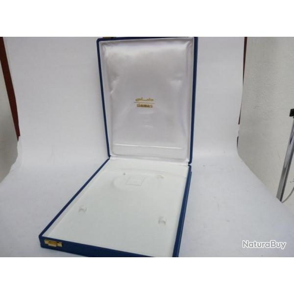 Grand crin pour bijoux et montre DAMAS