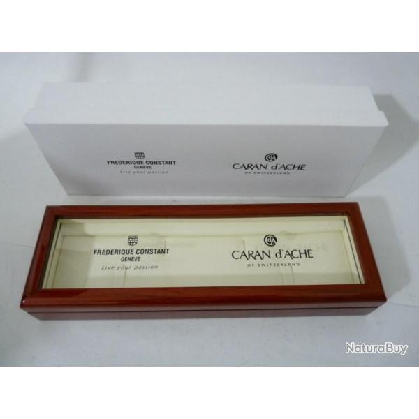 crin vitrine Montre FREDERIQUE CONSTANT Stylo CARAN D'ACHE