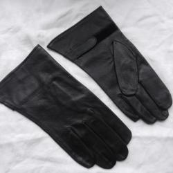 paire de gants militaires en cuir noir taille 7,5