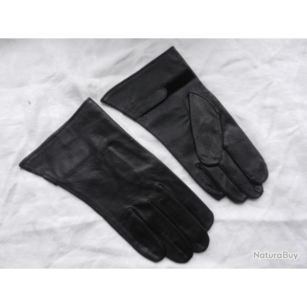 paire de gants militaires en cuir noir taille 7,5