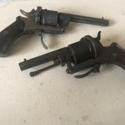 Deux pistolets type le faucheux pour pieces