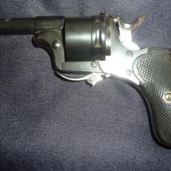Superbe revolver Galand calibre 32.