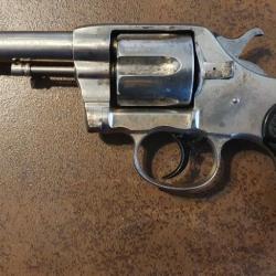 Revolver  COLT 38 LC 1889  Nickelé  4 pouces TBE