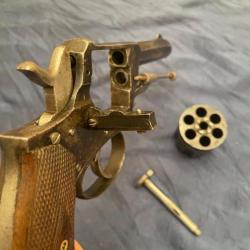 Revolver type l'agent 8mm92 PV catD
