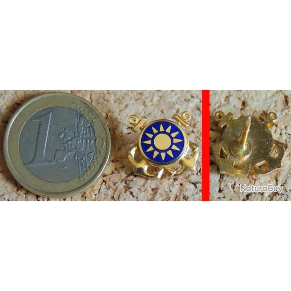 CHINE Rduction insigne de Matre d'quipage de la Marine de TAWAN fixation pin's dor maill