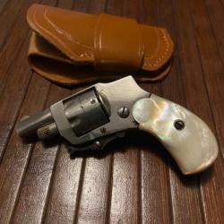 KOLB BABY HAMMERLESS 22 SHORT 6 COUPS QUASI NEUF AVEC SON HOLSTER.