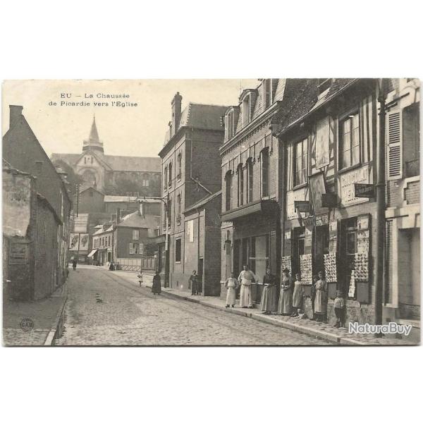 Carte postale ancienne - EU (76) La Chausse de Picardie, l'Eglise (Rue Charles Morin aujourd'hui)