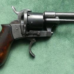 Bon revolver à broche cal 7mm Dumonthier breveté