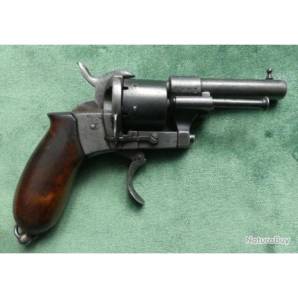 Bon revolver  broche cal 7mm Dumonthier brevet
