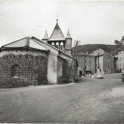 Carte postale années 50 - Saint-Cirgues en Montagne (07) - L'Eglise