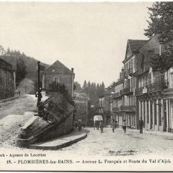 Carte postale ancienne - Plombières les Bains (88) - Avenue L. Français et Route du Val d'Ajol