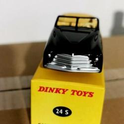 Dinky toys voitures de sport la légende  Anglaise JAGUAR XK 120 ET Française SIMCA SPORT intactes