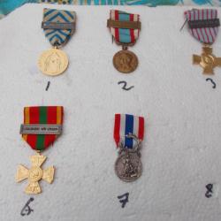 lot de 5 médailles guerre algérie,état neuf