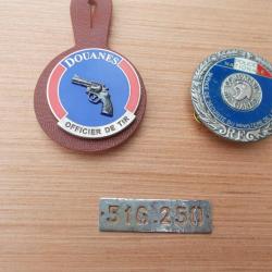 lot de 3 insignes police et  douanes ,,tres bon état!!RARE