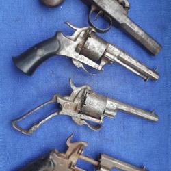 Lot 1 pistolet et 3 revolver pour pièces ou restauration
