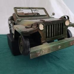 1 Jeep   26 cms long 13 cms large haut 11 cms en métal (objet de décoration)