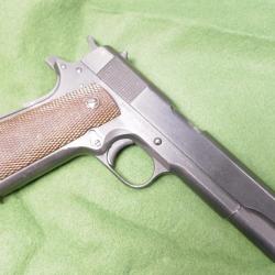 Pistolet semi-automatique WW2 1911 Remington cal 45 AUTO