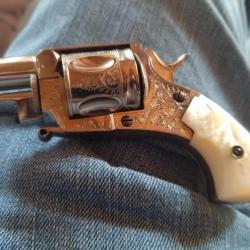 REVOLVER DE LUXE