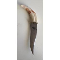 Arme blanche couteau de chasse