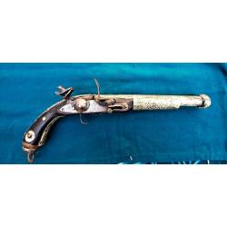 Pistolet de traite    début XX -ème  à Silex pour garniture ou à restaurer n°20