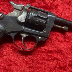 Revolver 1892 CIVIL MANUFACTURE D' ARMES ET DE CYCLE DE ST ETIENNE cat. D