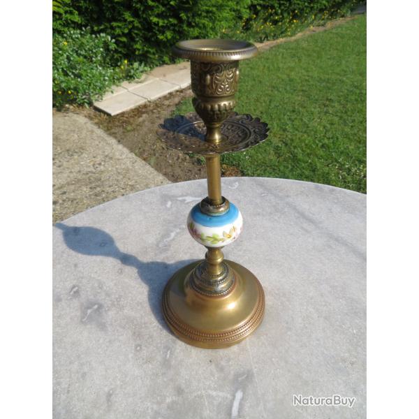 Ancien Bougeoir avec joli décor floral en porcelaine peinte a la main, Napoléon III  - FRANCE (XIXe)