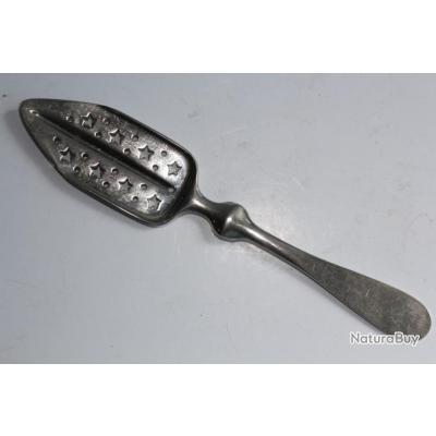 ancienne cuillère de souvenir CANNES - métal argenté émaillé