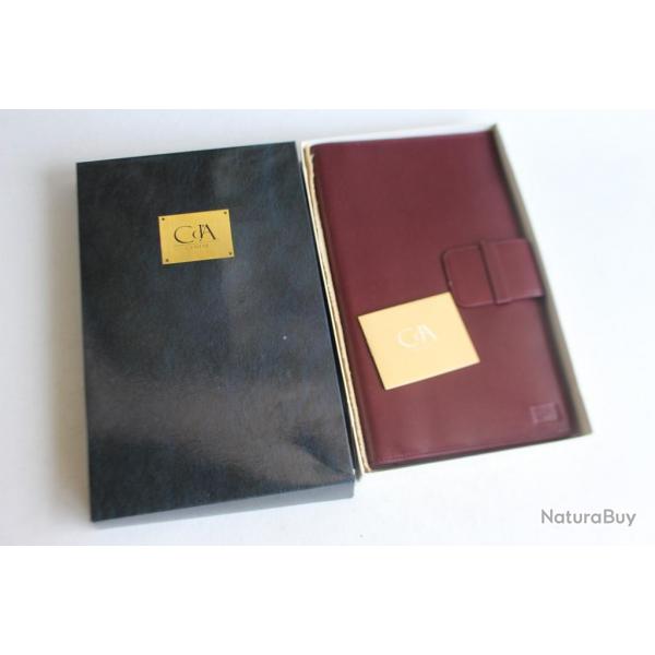 CARAN D'ACHE Porte documents cuir bordeaux Porte-cartes