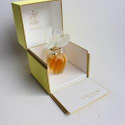 Flacon de parfum L'air du temps NINA RICCI Lalique 1 colombe