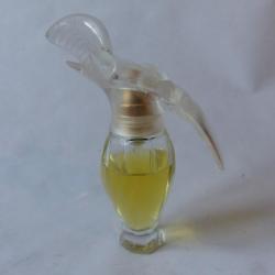 Flacon d'eau de toilette L'Air du Temps NINA RICCI