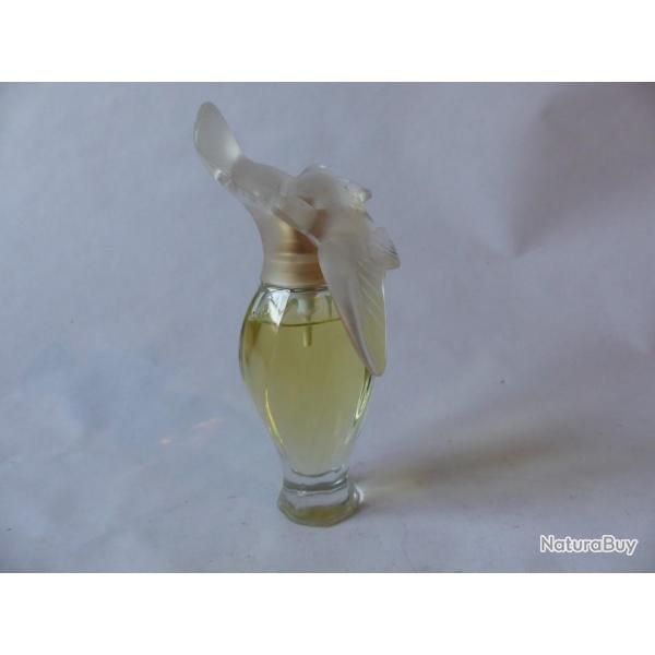 Flacon d'eau de toilette L'Air du Temps NINA RICCI