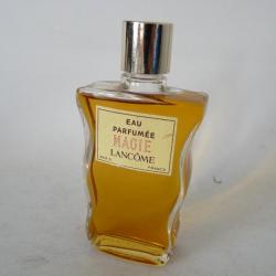 Flacon d'eau parfumée Magie LANCÔME