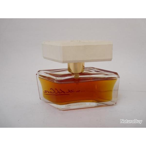 Flacon d'eau de cologne With Love parfum