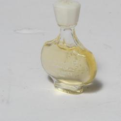 Echantillon de parfum Capricci NINA RICCI  miniature