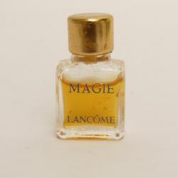 Flacon de parfum miniature échantillon Magie LANCOME