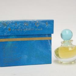 Flacon de parfum Wings GIORGIO BEVERLY HILLS