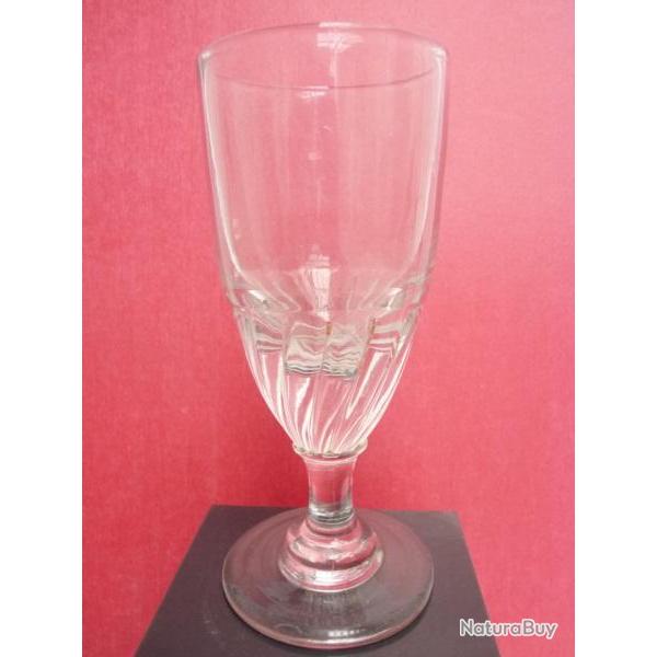 Ancien verre  absinthe