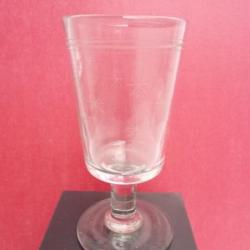 Ancien verre de bistrot