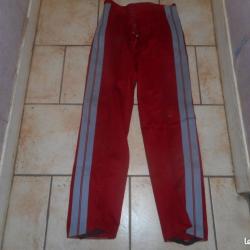 Militaria ancien pantalon rouge de cavalerie "chasseur à cheval"